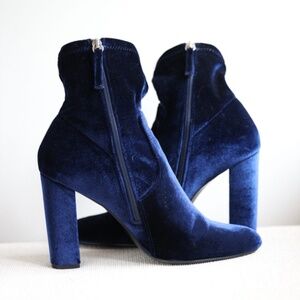 Steve Madden Blue Crushed Velvet Ankle Booties, Size 11, Zipper Closure